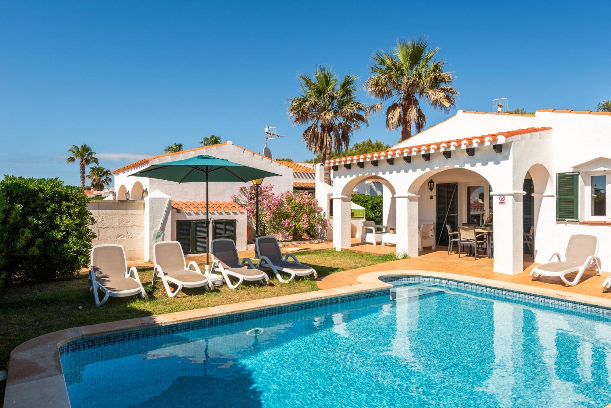 Villas Begonias Cala' en Bosch Bagian luar foto
