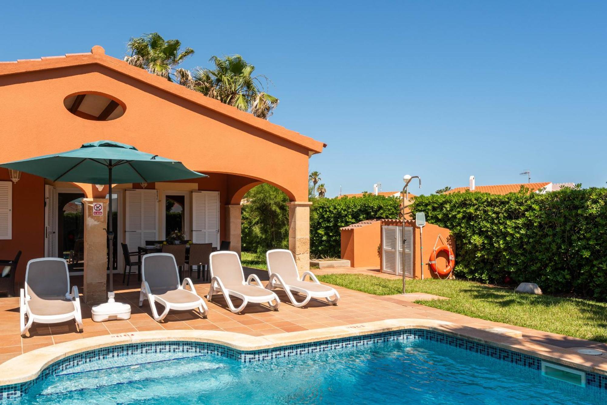Villas Begonias Cala' en Bosch Bagian luar foto